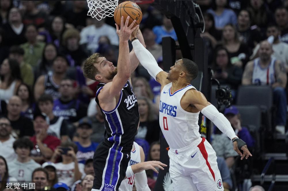 同时在体能 同时在体能