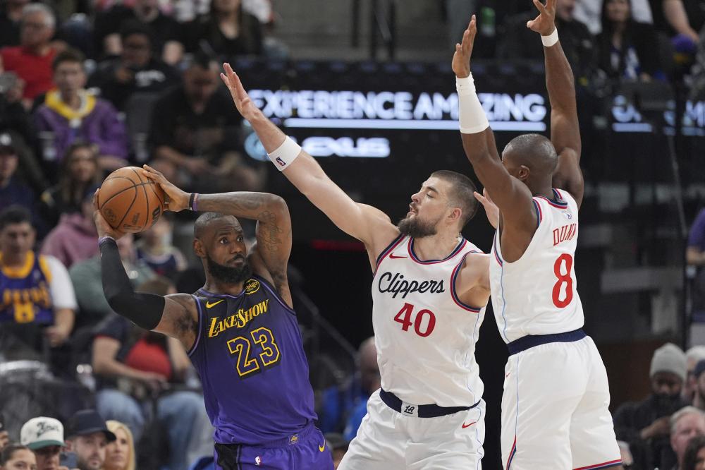 他在最后的 他在最后的